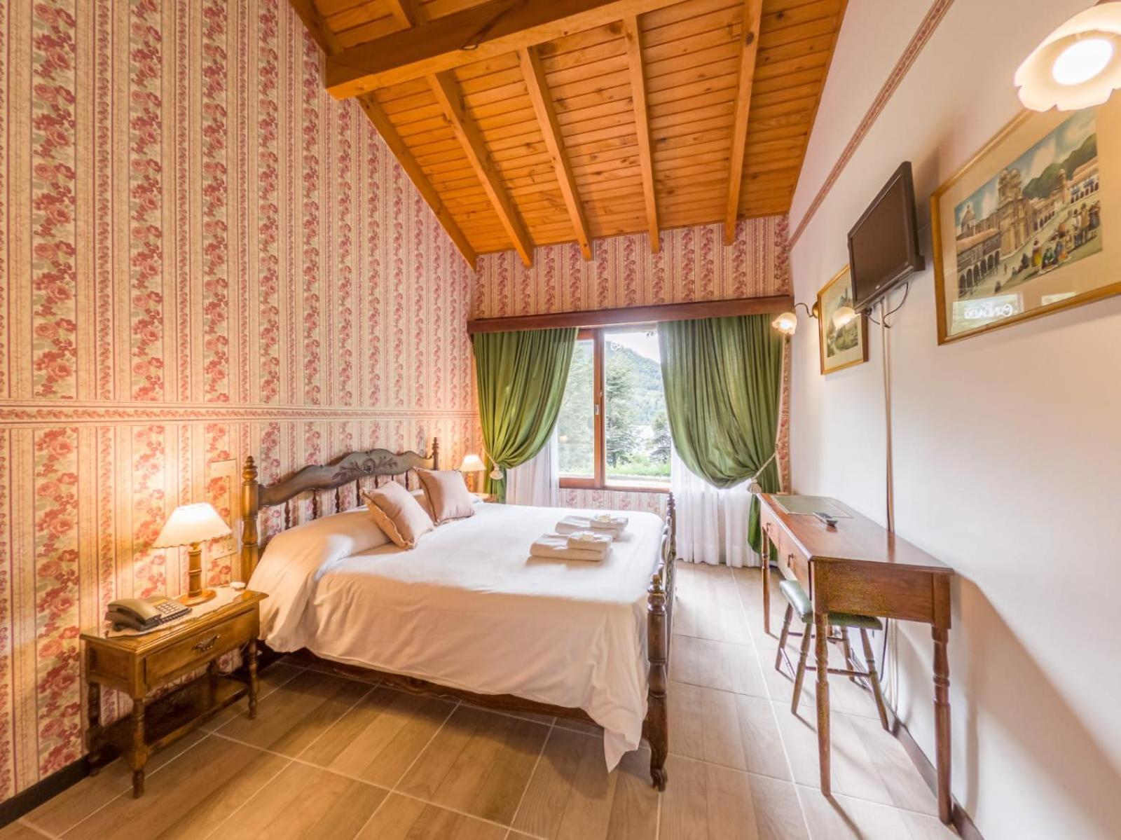 Hosteria El Condado San Carlos de Bariloche Eksteriør billede
