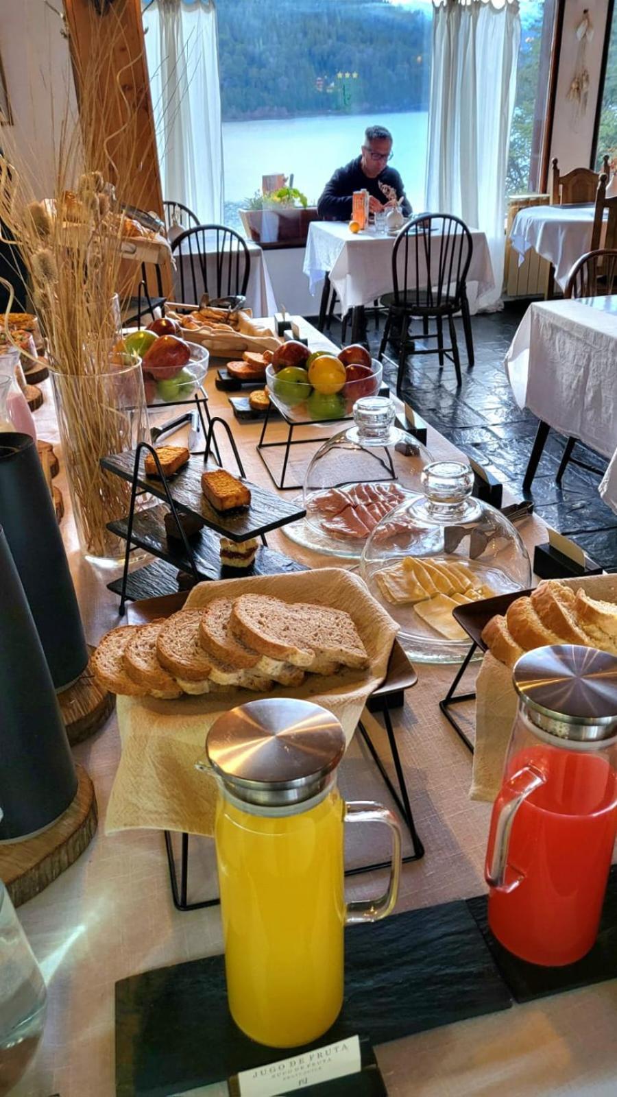 Hosteria El Condado San Carlos de Bariloche Eksteriør billede