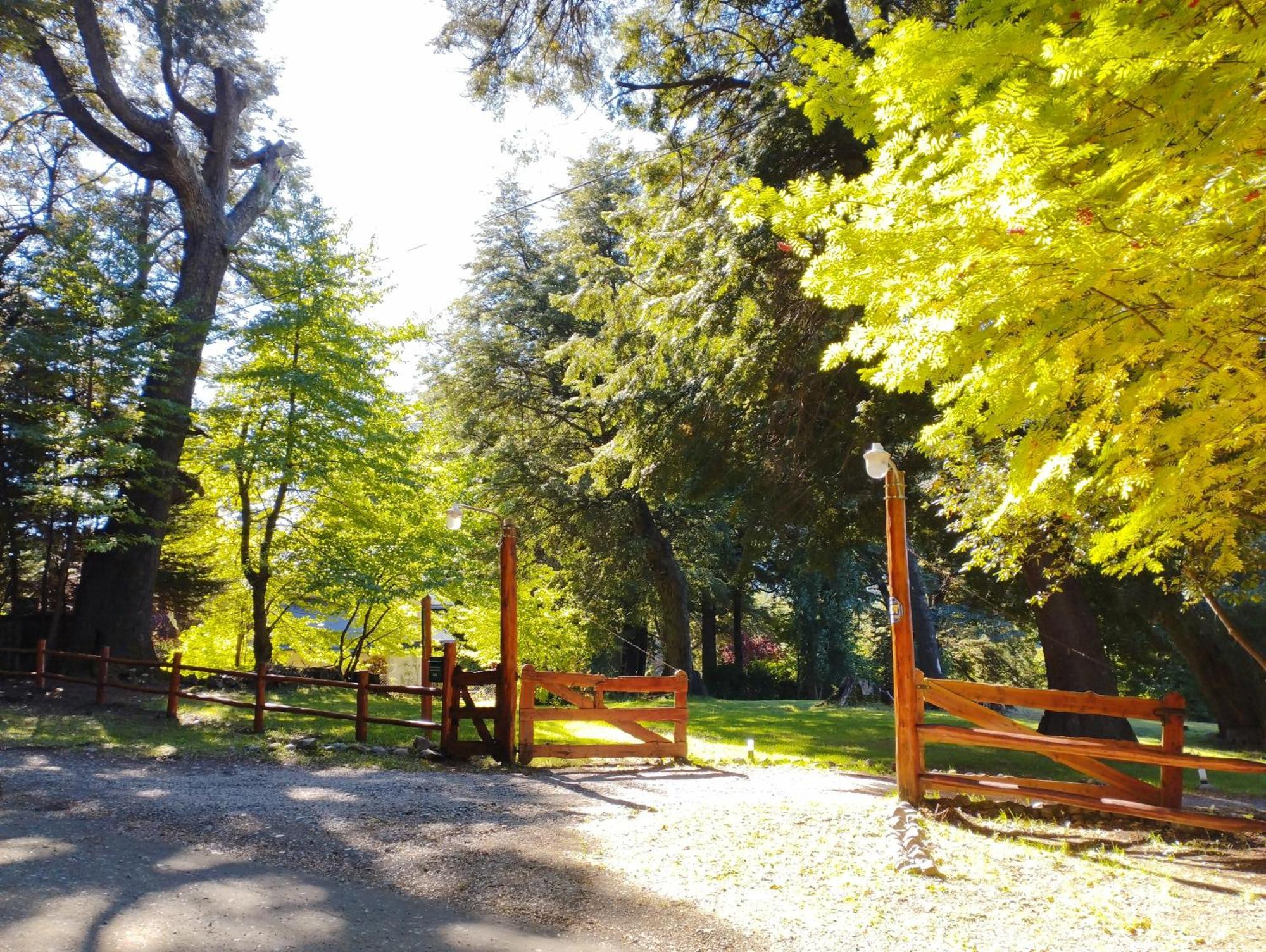 Hosteria El Condado San Carlos de Bariloche Eksteriør billede